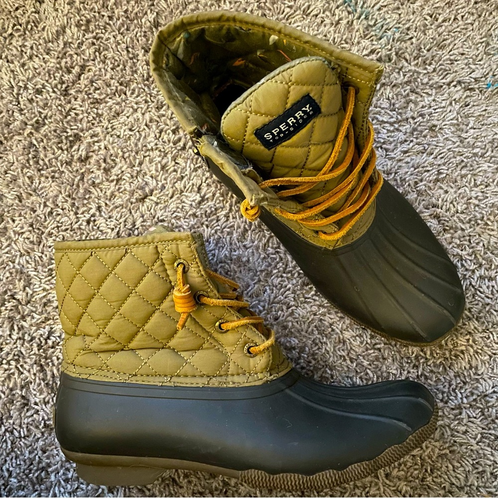 Women’s Quilted Sperry Boots